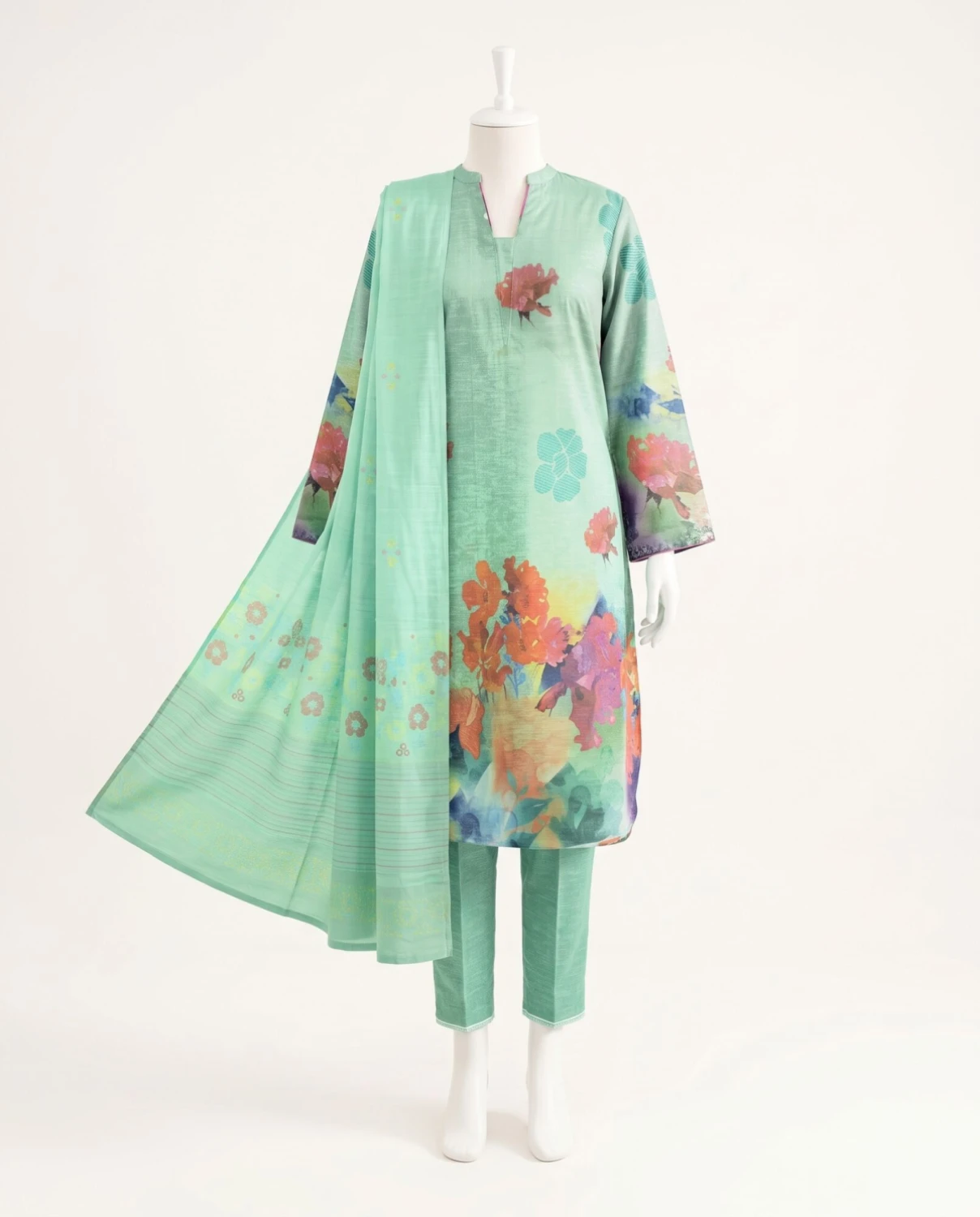 Blossom Brush – 3 Piece Unstitched Printed Khaddar Suit | Winter Collection — Women — photo 1