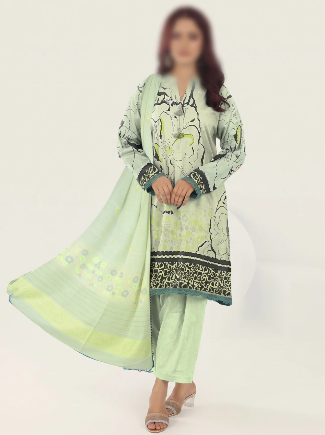 Ink Petal – 3 Piece Unstitched Printed Khaddar Suit | Winter Collection — Women — photo 3
